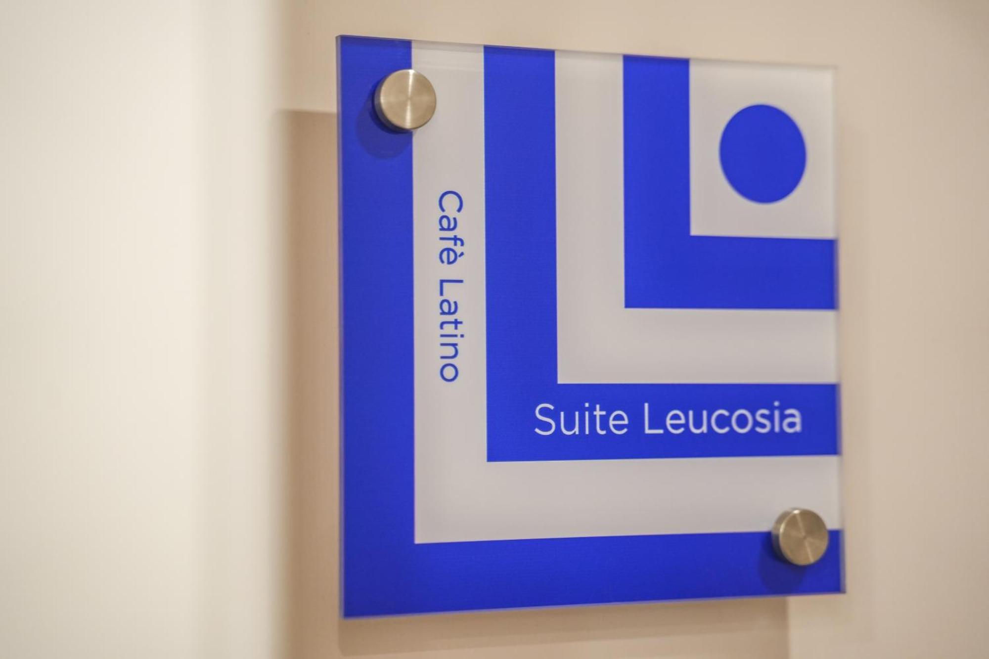 Cafe Latino Suites ซอร์เรนโต ภายนอก รูปภาพ