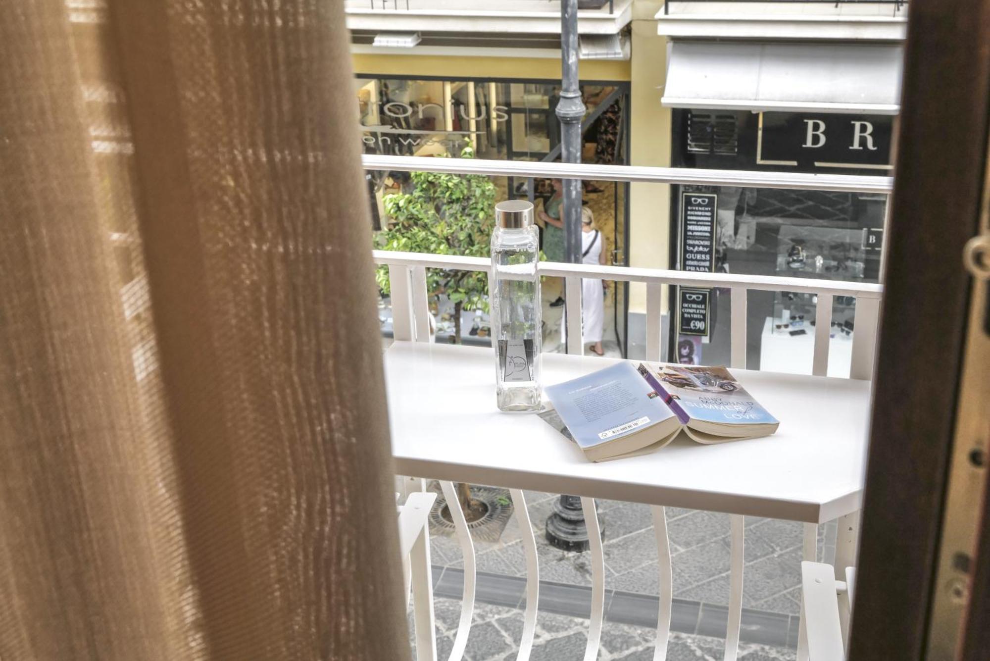 Cafe Latino Suites ซอร์เรนโต ภายนอก รูปภาพ